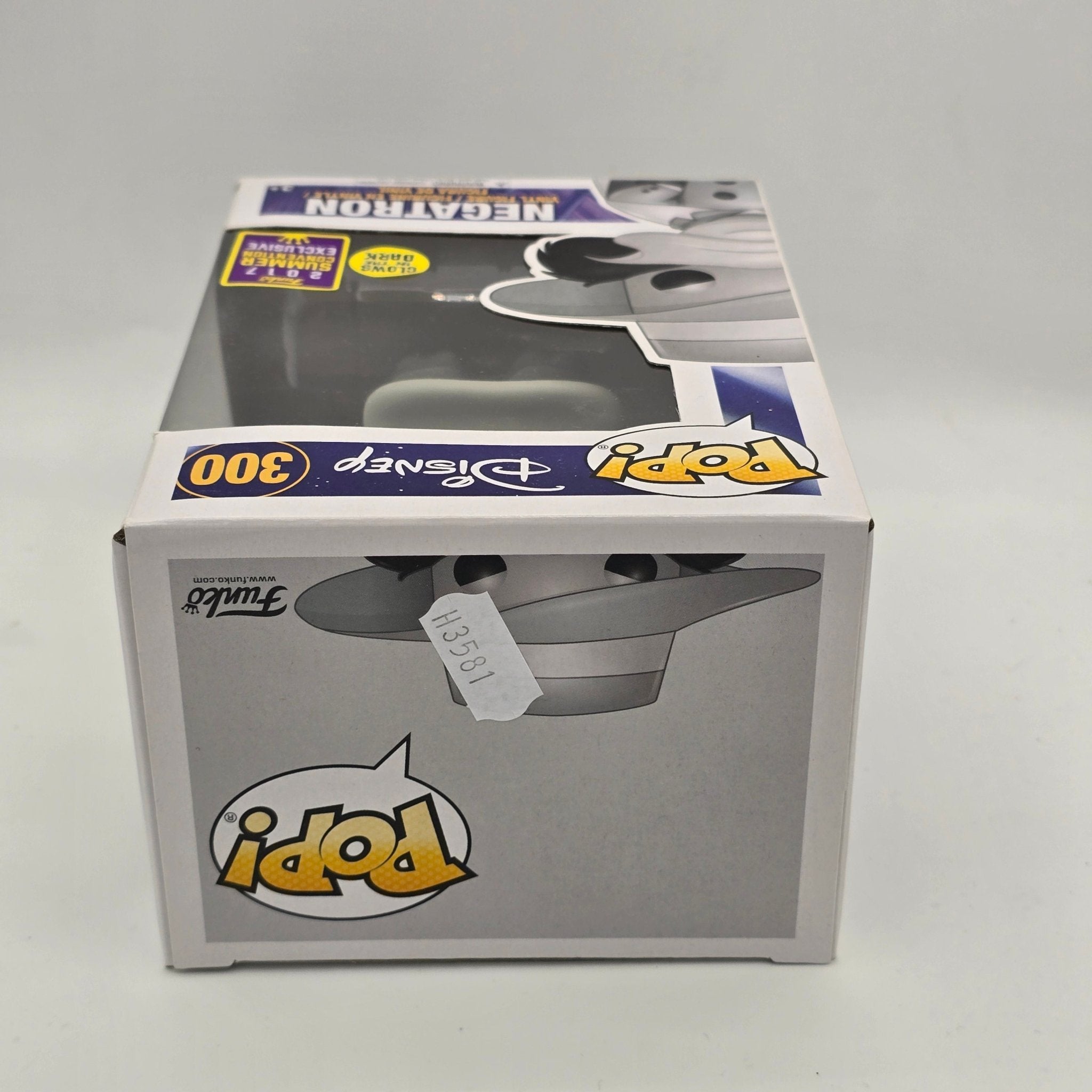 Disney - Negatron Glow In The Dark - 300 - 2017 Convention Exclusive - Funko Pop!