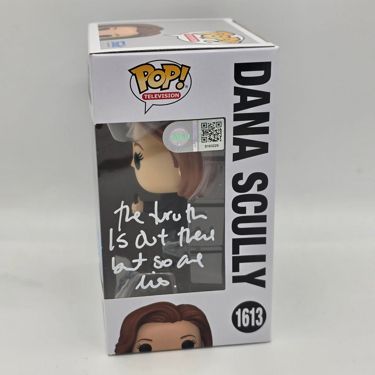 The X-Files - Scully - #1613 - Gillian Anderson Signed - SWAU Authentication - Funko Pop!