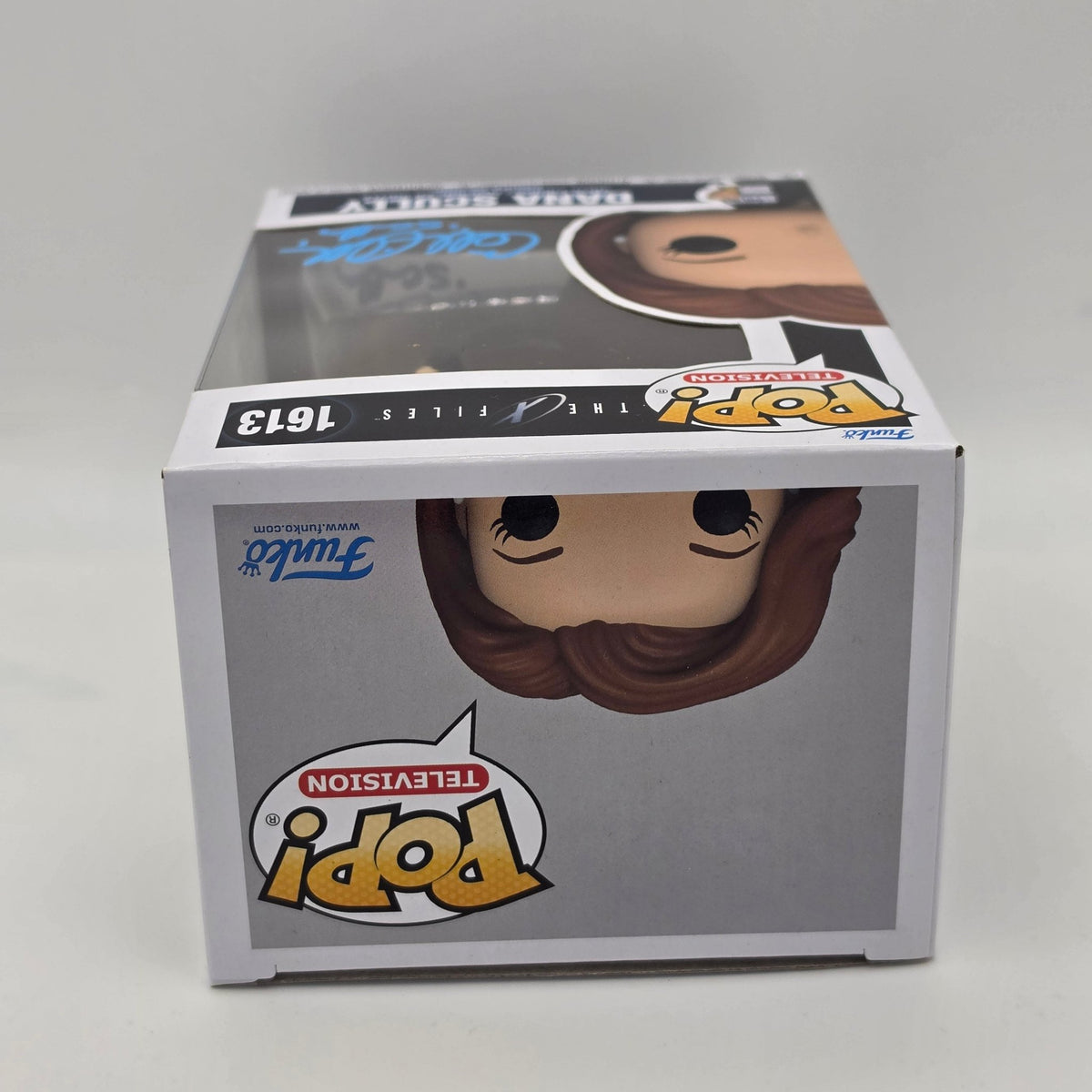 The X-Files - Scully - #1613 - Gillian Anderson Signed - SWAU Authentication - Funko Pop!