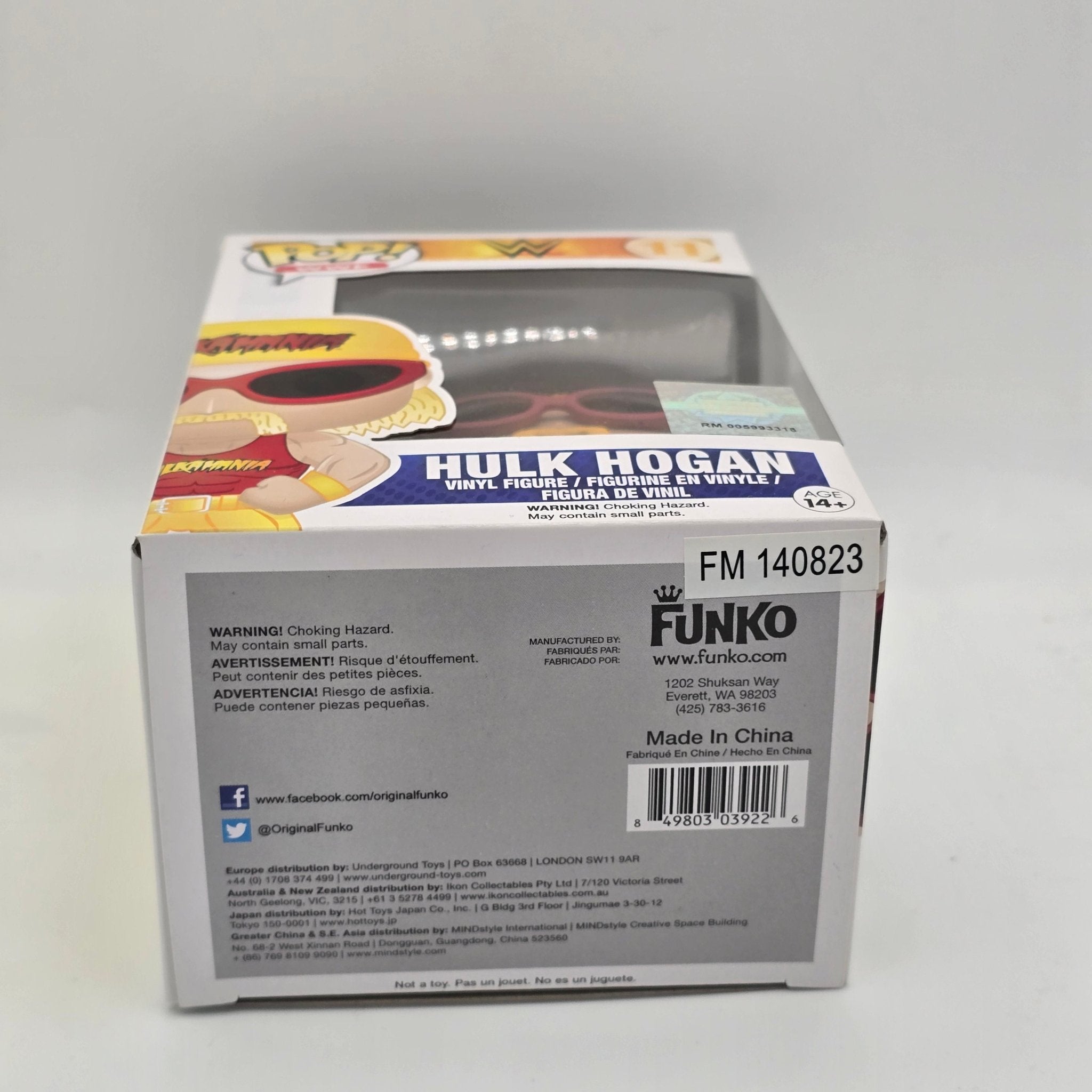 WWE - Hulk Hogan (Red Shirt) - 11 - Wrestling - Funko Pop!